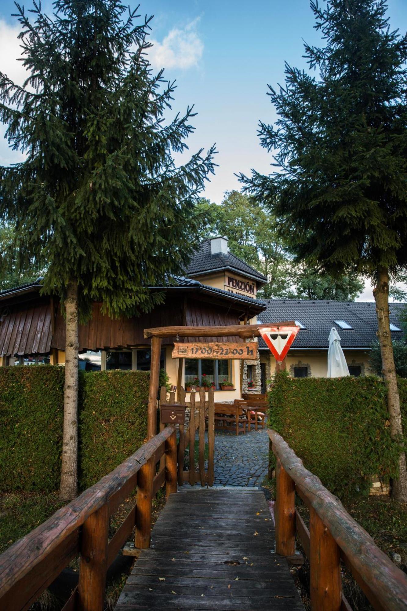 Penzion Za Mlynom Liptovská Teplá Exteriör bild